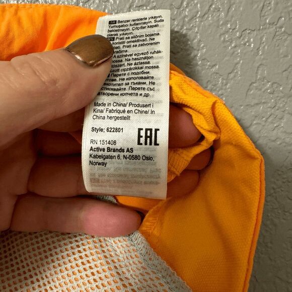 Kari Traa Women’s Sanne Shorts in Melon - Picture 9 of 9